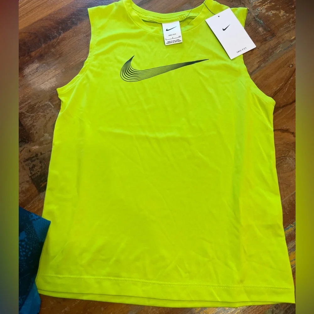 NWT Nike Boys 2 Piece Shorts Set - Picture 2 of 10